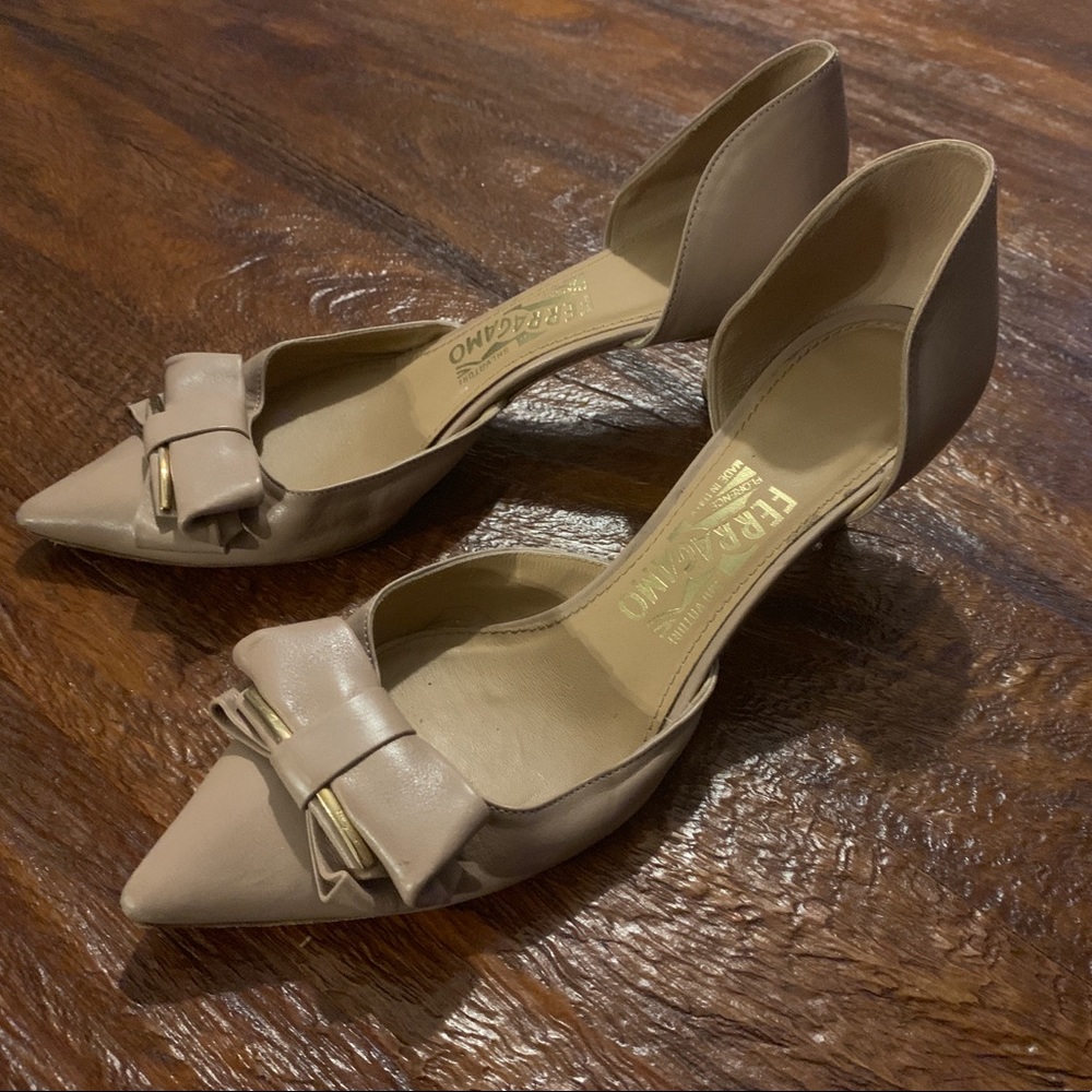 Ferragamo bow kitten heels